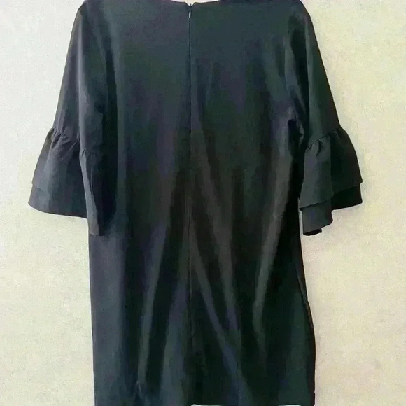 BELONGSCI NWT WOMENS V NECK BELL SLEEVE SHIFT MINI BLACK DRESS SIZE L - Picture 4 of 7